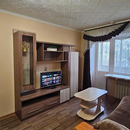 Lux Apartment On Potanina 19 Uszty-Kamenogorszk Kültér fotó